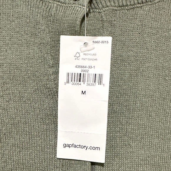 GAP Women's Olive Cardigan Sweater - Picture 3 of 4